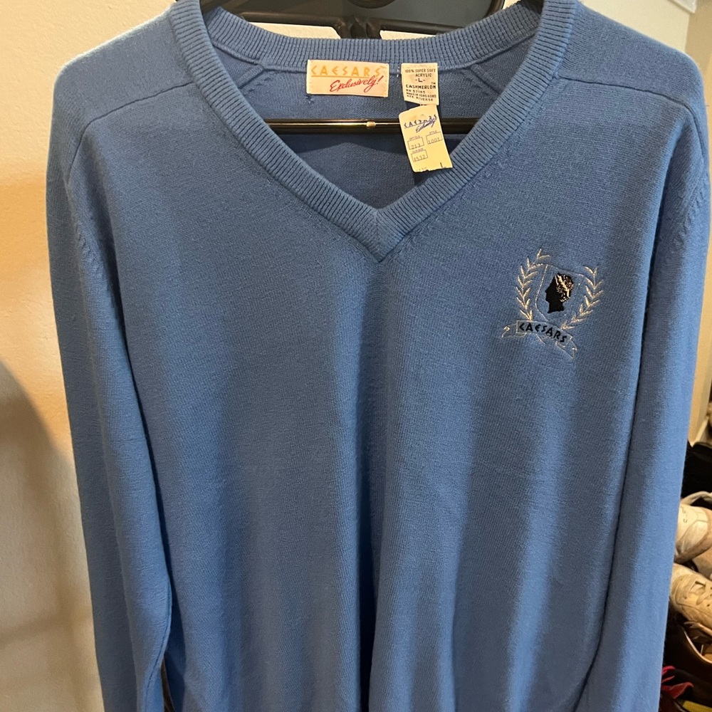 Caeser Exclusively Vintage Sky Blue Sweater - Size Large